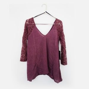 NWT PLUM LACE BLOUSE with openback F21